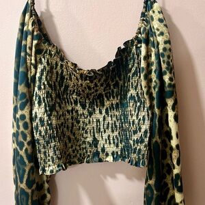 Fashion Nova Leopard Print Long Sleeve Smocked Crop Top – Size M
